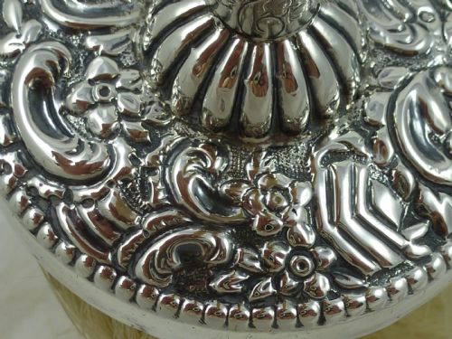 VICTORIAN HALLMARKED SILVER AND IVORY CRUMB BRUSH - ADDITIONAL PHOTO 3