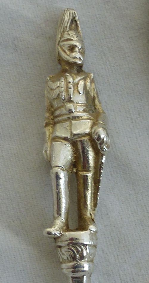 A SET OF VICTORIAN SILVER SOLDIER TEASPOONS - ADDITIONAL PHOTO 7