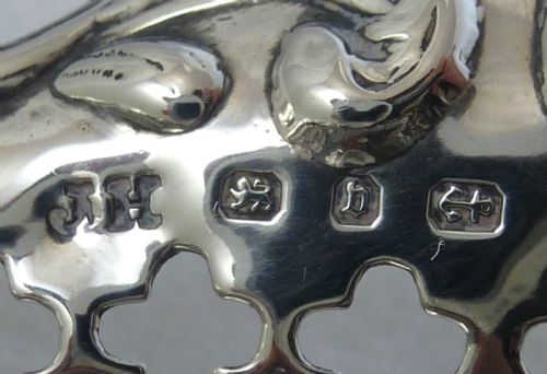 A PAIR OF VICTORIAN STERLING SILVER BONBON DISHES - ADDITIONAL PHOTO 5