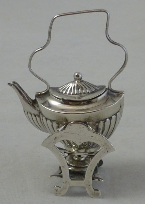 novelty miniature sterling silver spirit kettle - CATEGORY: ANTIQUE SILVER - DATED 1910