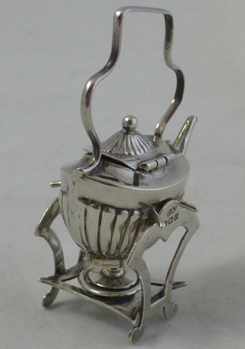 NOVELTY MINIATURE STERLING SILVER SPIRIT KETTLE - ADDITIONAL PHOTO 2