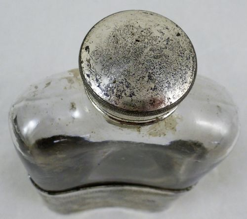 EARLY VICTORIAN SILVER PLATED HIP FLASK - ADDITIONAL PHOTO 4