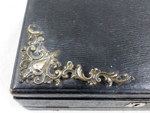 VICTORIAN LEATHER AND SIMULATED MACASSAR EBONY WRITING SLOPE - ADDITIONAL PHOTO 2