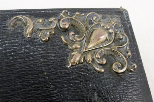 VICTORIAN LEATHER AND SIMULATED MACASSAR EBONY WRITING SLOPE - ADDITIONAL PHOTO 4
