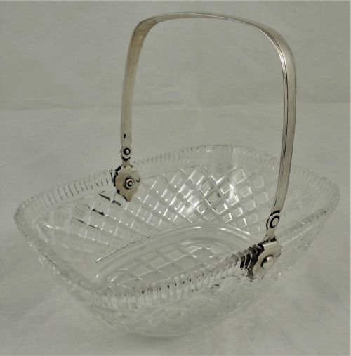 19TH CENTURY DUTCH CUT GLASS BASKET WITH SILVER HANDLE - ADDITIONAL PHOTO 1