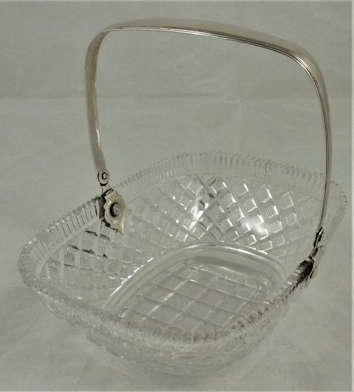 19TH CENTURY DUTCH CUT GLASS BASKET WITH SILVER HANDLE - ADDITIONAL PHOTO 3