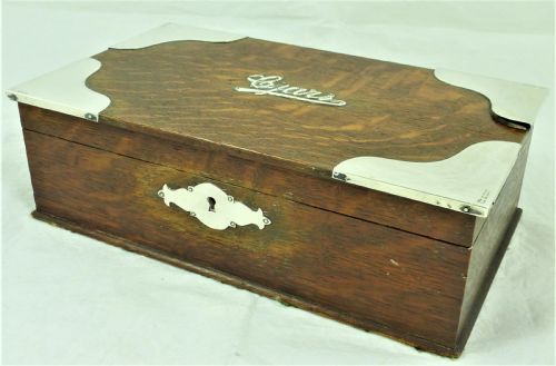 boots arts crafts oak and silver cigar box - CATEGORY: ANTIQUE BOXES - DATED EDWARDIAN