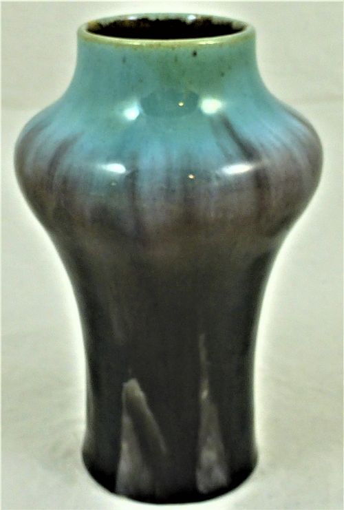 CIRCA 1900 ART POTTERY VASE - ADDITIONAL PHOTO 2