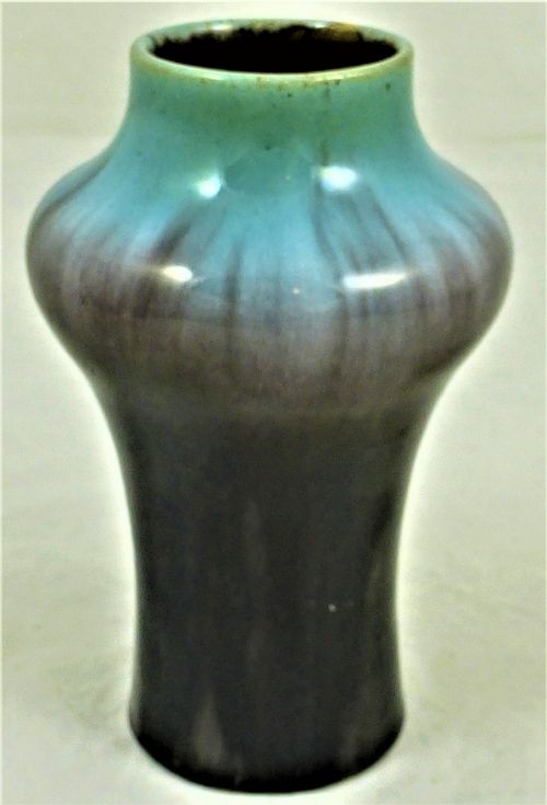 CIRCA 1900 ART POTTERY VASE - ADDITIONAL PHOTO 3