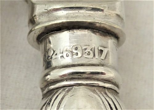 SET OF FOUR SILVER HANDLED BUTTER KNIVES - ADDITIONAL PHOTO 1