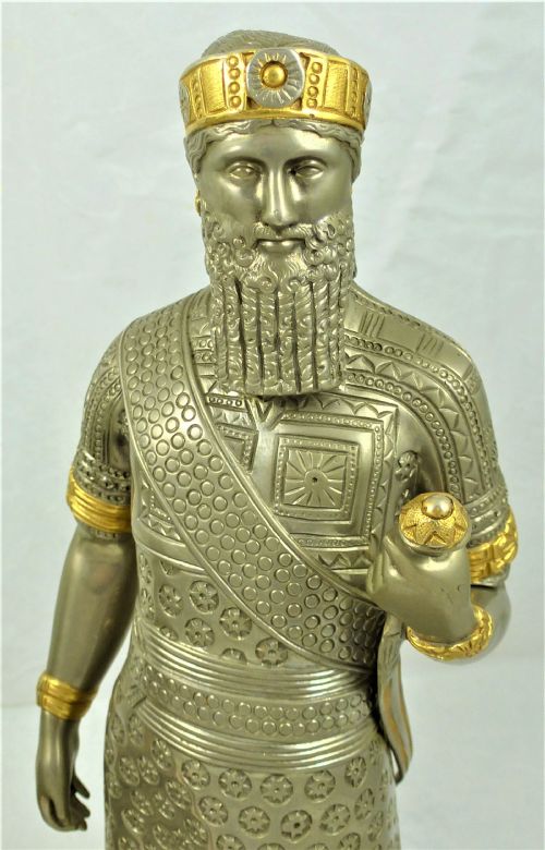 PAIR OF FIGURES OF ASSYRIAN KING SARDANAPALUS AND QUEEN - ADDITIONAL PHOTO 1