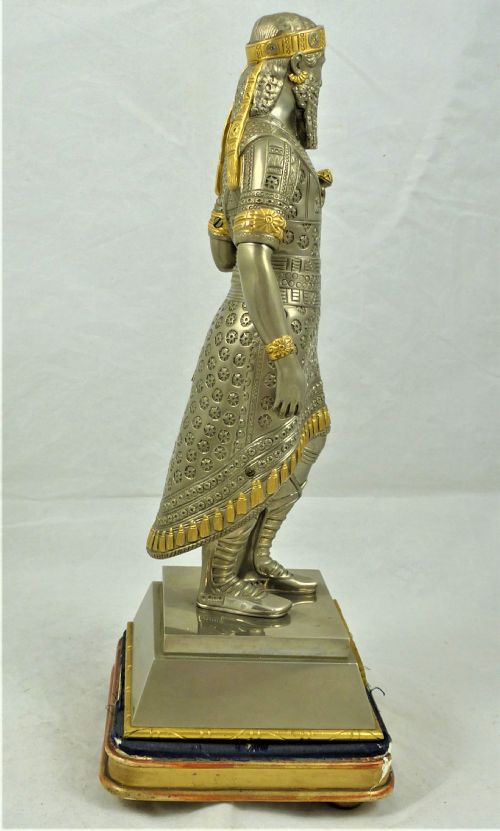 PAIR OF FIGURES OF ASSYRIAN KING SARDANAPALUS AND QUEEN - ADDITIONAL PHOTO 15