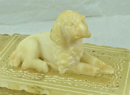 19TH CENTURY CONTINENTAL ALABASTER BOX WITH DOG - ADDITIONAL PHOTO 1