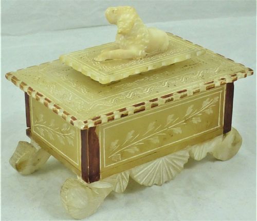 19TH CENTURY CONTINENTAL ALABASTER BOX WITH DOG - ADDITIONAL PHOTO 3
