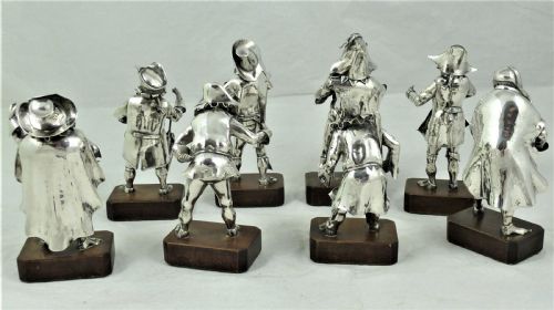 SET OF EIGHT ITALIAN SILVER FIGURES FROM THE COMMEDIA DELL'ARTE - ADDITIONAL PHOTO 30