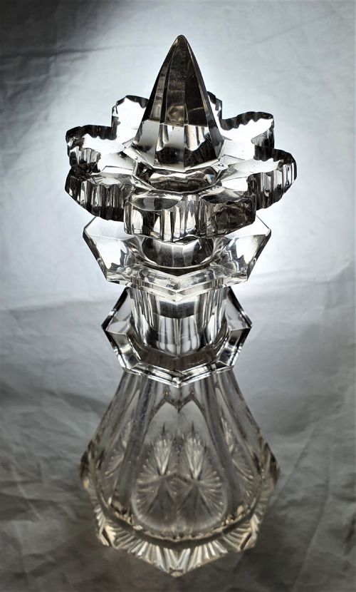 BOHEMIAN GOTHIC REVIVAL GLASS DECANTER - ADDITIONAL PHOTO 4