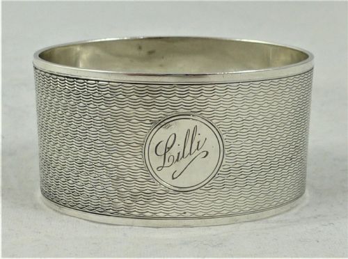 art deco oval hallmarked sterling silver napkin ring - CATEGORY: ANTIQUE SILVER - DATED 1930