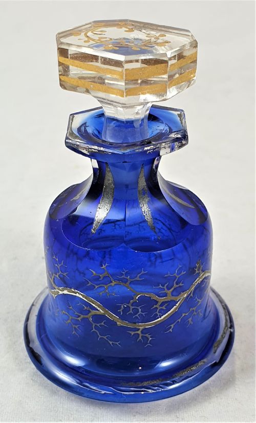 19th century bohemian glass perfume bottle - CATEGORY: ANTIQUE GLASS - DATED VICTORIAN