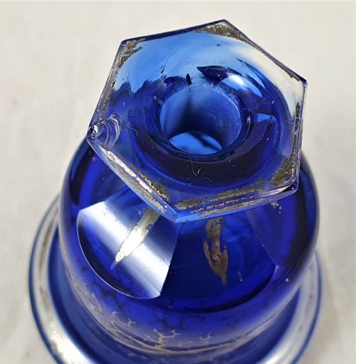 19TH CENTURY BOHEMIAN GLASS PERFUME BOTTLE - ADDITIONAL PHOTO 7