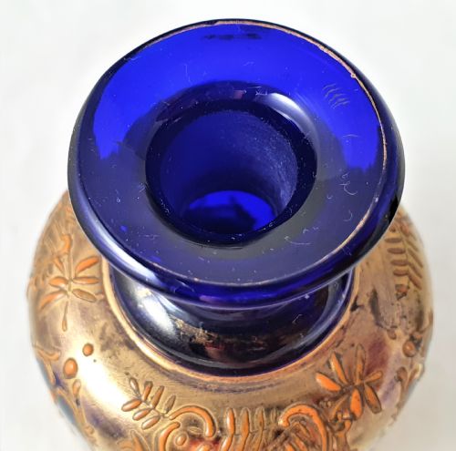 PAIR OF BOHEMIAN GLASS PERFUME BOTTLES - ADDITIONAL PHOTO 11