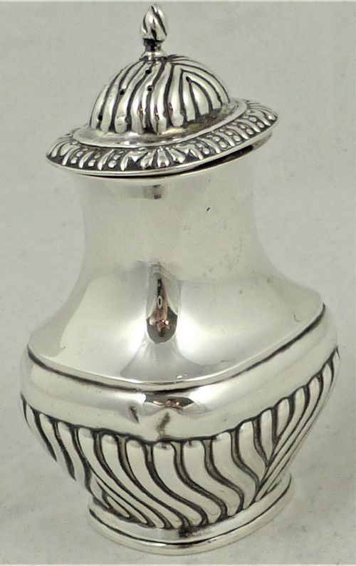 MATCHING GEORGE V STERLING SILVER PEPPERETTE MUSTARD - ADDITIONAL PHOTO 1