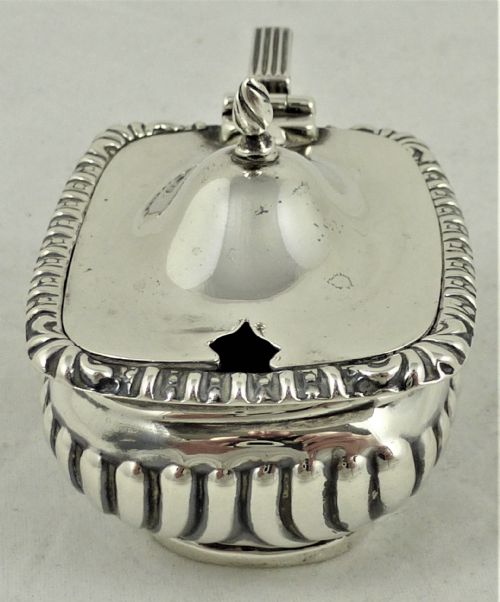 MATCHING GEORGE V STERLING SILVER PEPPERETTE MUSTARD - ADDITIONAL PHOTO 10