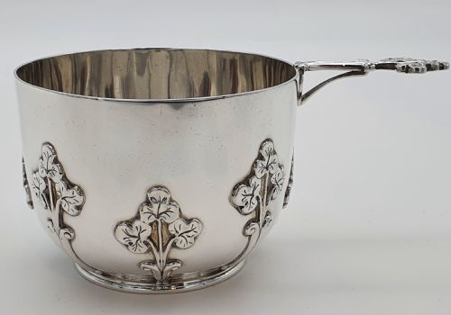 AN EDWARDIAN STERLING SILVER PORRINGER BOWL LONDON 1903 GOLDSMITHS SILVERSMITHS - ADDITIONAL PHOTO 4