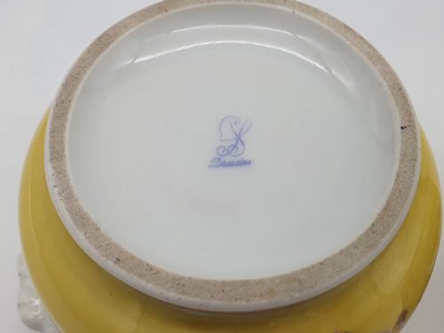A GERMAN DRESDEN PORCELAIN CACHE POT - ADDITIONAL PHOTO 6