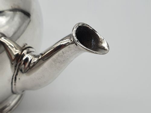 A GEORGE V JUBILEE EDWARD SONS HALLMARKED STERLING SILVER BULLET TEAPOT - ADDITIONAL PHOTO 7