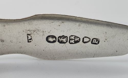 PAIR OF EARLY VICTORIAN SUGAR TONGS NEWCASTLE JOHN WALTON - ADDITIONAL PHOTO 4