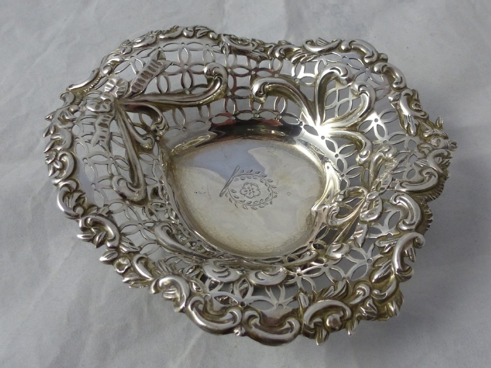 William Comyns & Sons Victorian Silver Bon Bon Dish View V