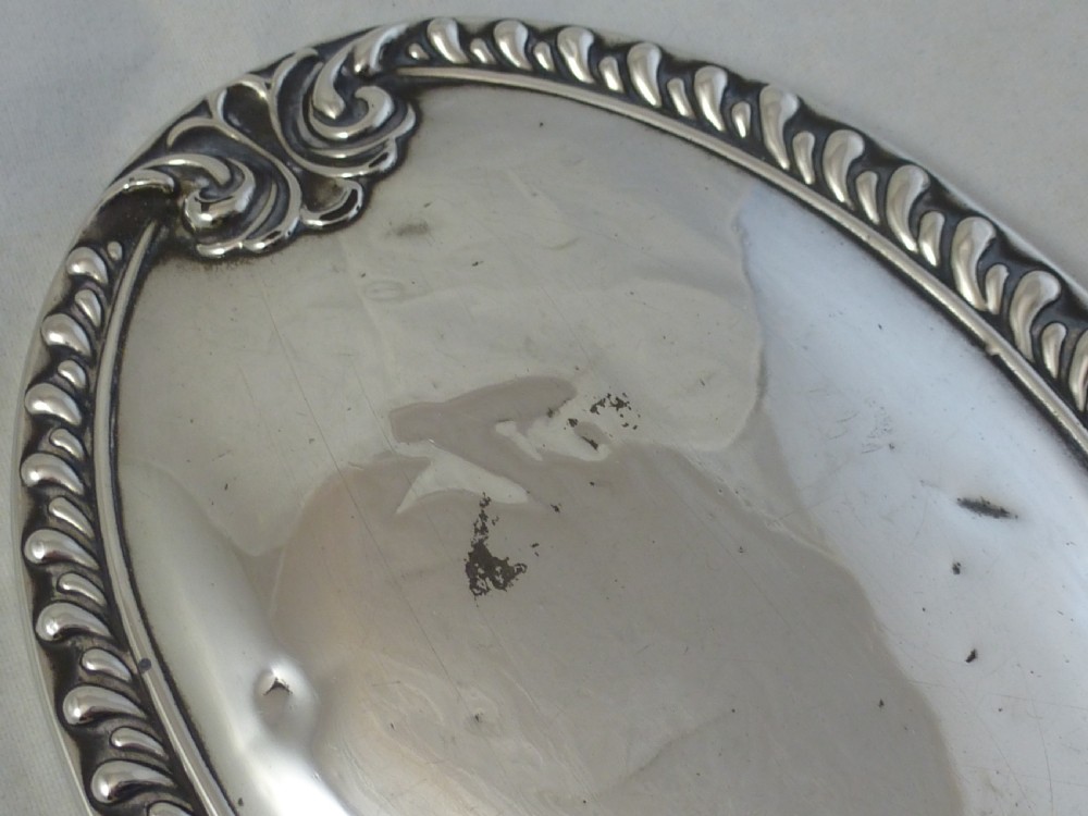 Edwardian Sterling Silver Hand Mirror and Clothes Brush View IV