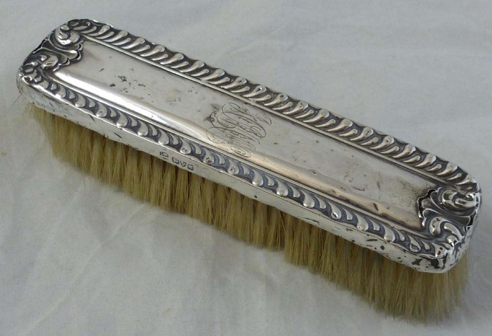Edwardian Sterling Silver Hand Mirror and Clothes Brush View X