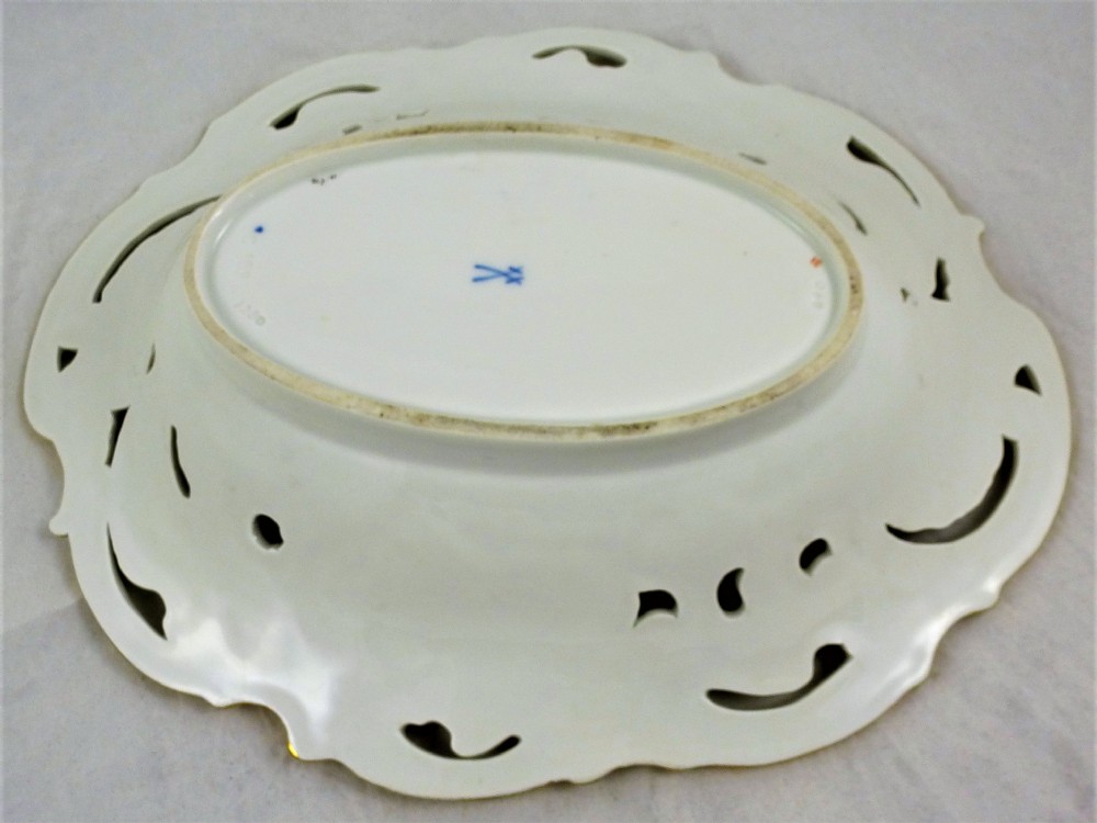 Early 20th Century Meissen Porcelain Bowl View VIII