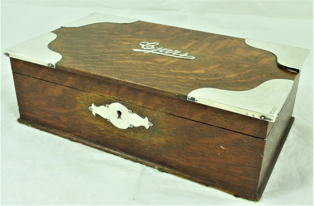Boots Arts & Crafts Oak and Silver Cigar Box