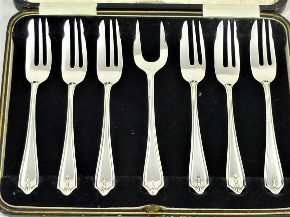 Cased Set of Sterling Silver Pastry Forks View VI