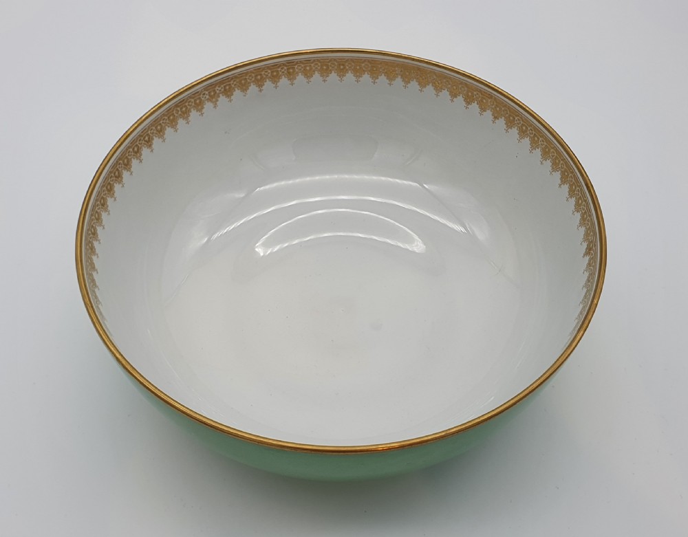 VICTORIAN ARMORIAL COPELAND SPODE PORCELAIN FRUIT BOWL View X