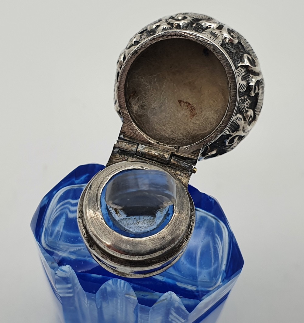 CIRCA 1900 BLUE GLASS PERFUME BOTTLE View VIII