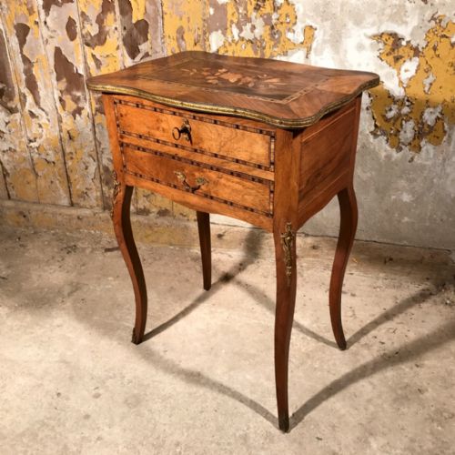 english walnut marquetry side table - CATEGORY: ANTIQUE TABLES - DATED 1890