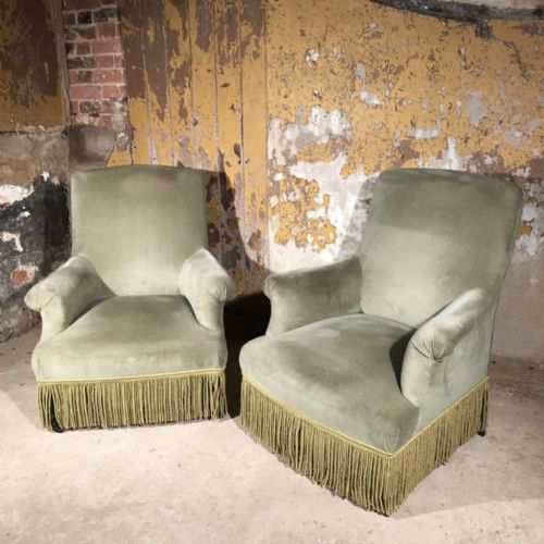 pair of french armchairs or fauteuil - CATEGORY: ANTIQUE CHAIRS - DATED 1920