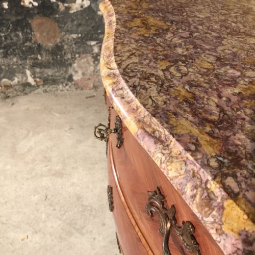 FRENCH MARQUETRY BOMBE SERPENTINE CHEST OF DRAWERS - ADDITIONAL PHOTO 2