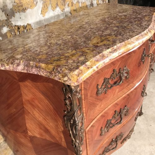 FRENCH MARQUETRY BOMBE SERPENTINE CHEST OF DRAWERS - ADDITIONAL PHOTO 5