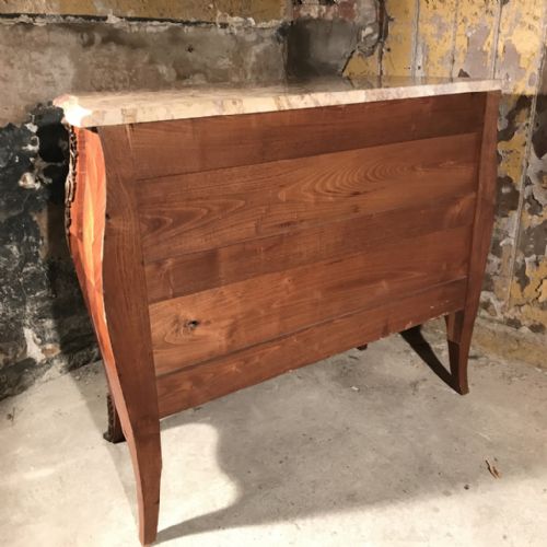 FRENCH MARQUETRY BOMBE SERPENTINE CHEST OF DRAWERS - ADDITIONAL PHOTO 7