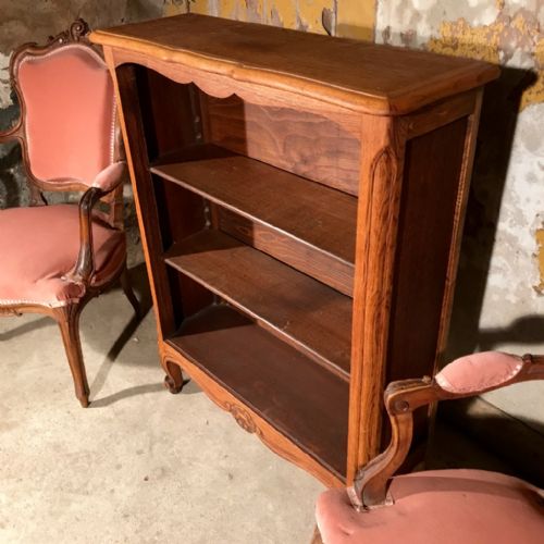 FRENCH OAK BOOKCASE - ADDITIONAL PHOTO 2