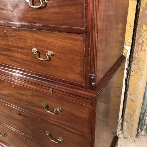 GEORGIAN MAHOGANY CHEST ON CHEST WITH SLIDE - ADDITIONAL PHOTO 4