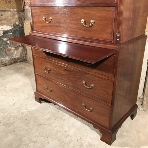 GEORGIAN MAHOGANY CHEST ON CHEST WITH SLIDE - ADDITIONAL PHOTO 6