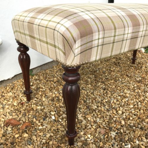 VICTORIAN LONG STOOL - ADDITIONAL PHOTO 3