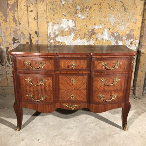 french marquetry chest of drawers - CATEGORY: ANTIQUE CHEST OF DRAWERS - DATED 1920