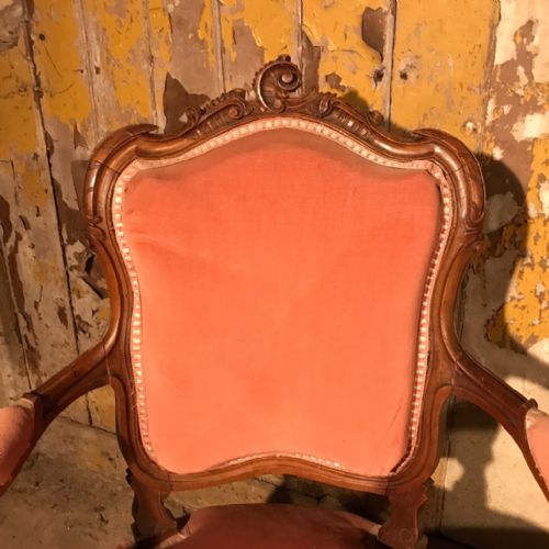 PAIR OF FRENCH LOUIS XV STYLE ARMCHAIRS - ADDITIONAL PHOTO 3