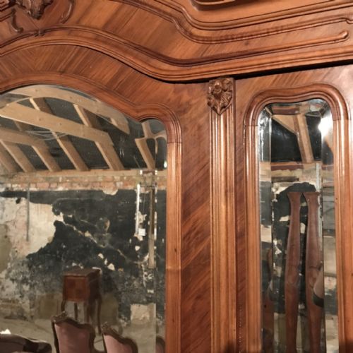 IMPRESSIVE FRENCH WALNUT ARMOIRE WARDROBE - ADDITIONAL PHOTO 5